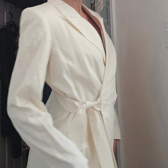 Calvin Klein White Linen Blazer Never Worn - Picture 6 of 7